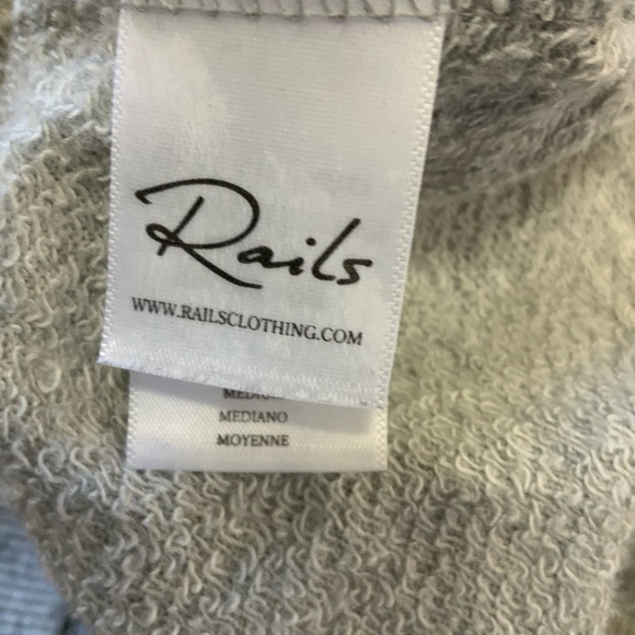 Rails Marlo Flocked Leopard Print Sweatshirt Grey Side Zippers Size M. Like New - Picture 11 of 13